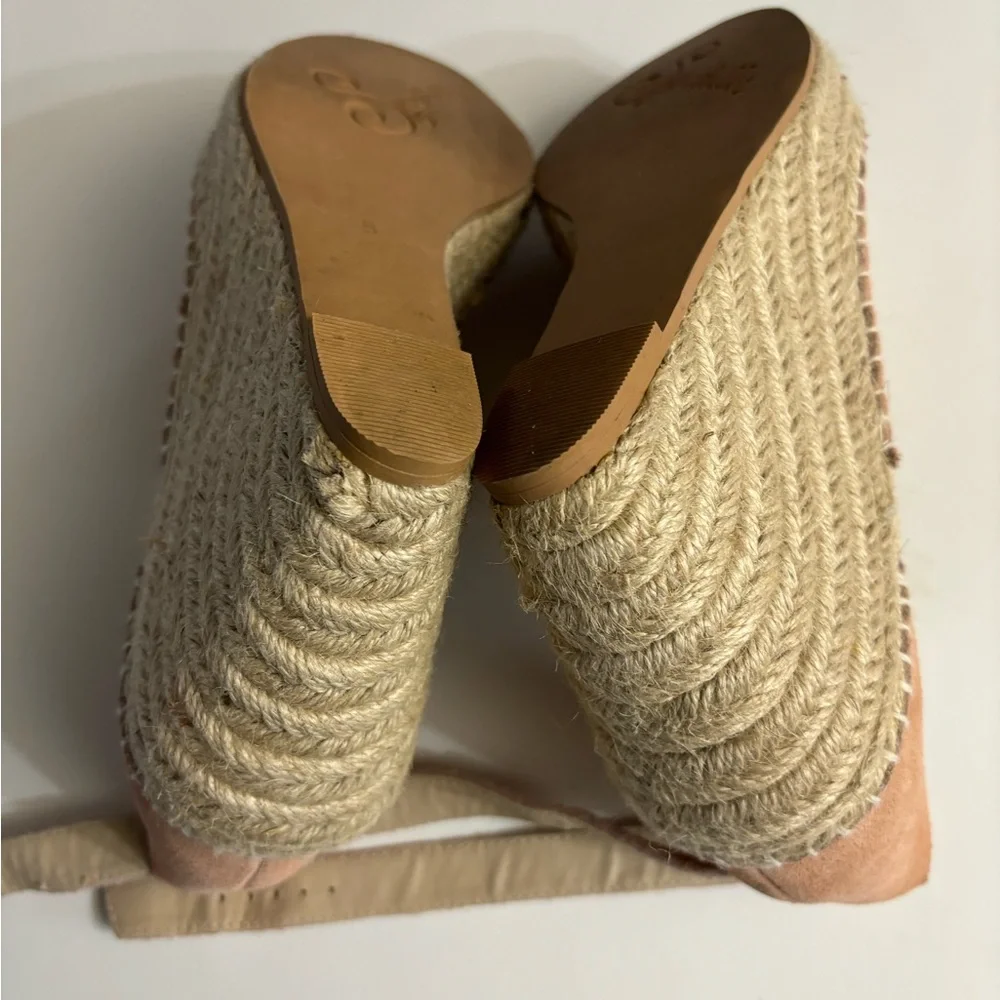 Seychelles Women's Pink/Blush Espadrille Wedge Sandals Size 8